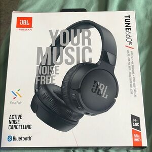 JBL Tune 660NC Wireless Black Headphones